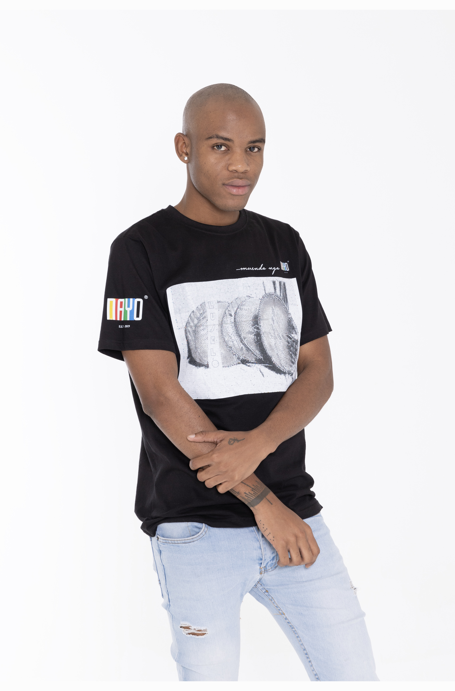 Luselo - Black UniX Classic T-Shirt